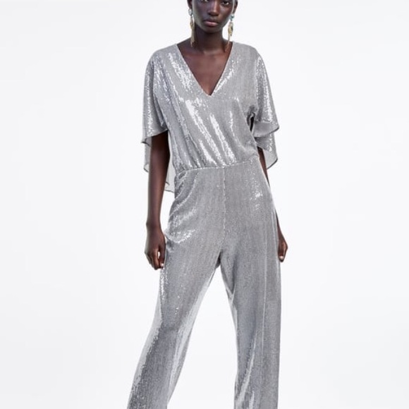 Zara silver jumpsuit with shiny cape sleeves - Picture 3 of 3